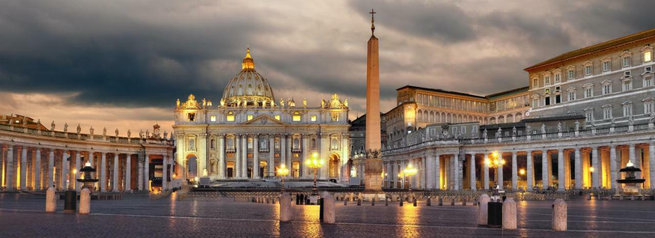 Vatican Royal Apartment Rome Bagian luar foto