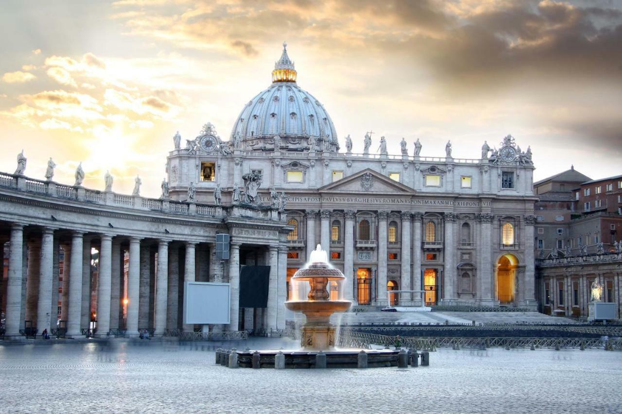 Vatican Royal Apartment Rome Bagian luar foto